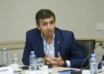Martínez aseguró que se gestiona en Nación el envío de fondos para llegar al piso acordado en paritaria nacional