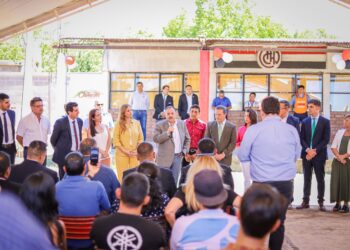 El gobernador Ricardo Quintela inauguró el ansiado cierre perimetral de las instalaciones del Club Chacarita