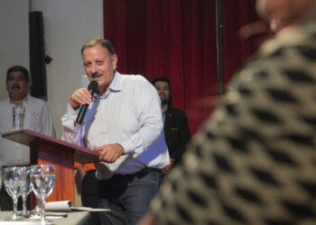 El Gobernador Ricardo Quintela fue el principal orador en el encuentro de dirigentes peronistas “Esperanza Federal”, de cara a una reorganización del movimiento