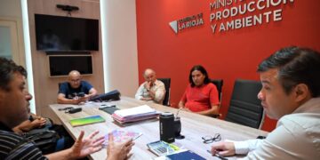 Solidaridad con los trabajadores de Agricultura Familiar despedidos por el gobierno Nacional