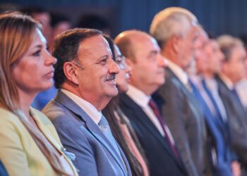 El gobernador participó de la apertura de sesiones del Concejo Deliberante del departamento Capital