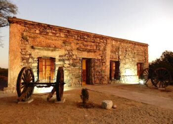 La Rioja en Semana Santa: Talampaya combinado con la historia de los Llanos Riojanos