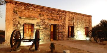 La Rioja en Semana Santa: Talampaya combinado con la historia de los Llanos Riojanos