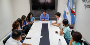 Educación hará exhaustivo relevamiento en el Colegio N°1 para abordar en forma urgente el planteo de estudiantes