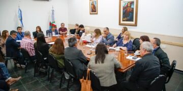 Martínez se reunió con los Convencionales Constituyentes para garantizar el derecho a la educación en la próxima Reforma Constitucional