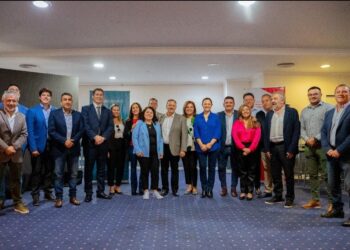 El gobernador Ricardo Quintela participó de la presentación del «Plan Integral Metalúrgico»