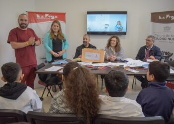 El CAPS Ciudad Nueva y la Comisaría Primera se sumaron a “La hora de la Lectura”