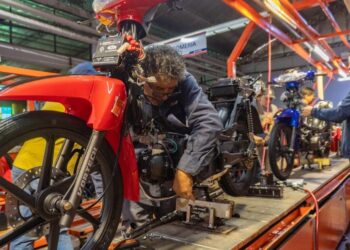 Ledlar reactivó la planta de producción y proyecta fabricar 1.500 motocicletas mensuales