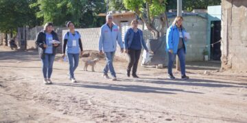 Intenso trabajo de prevención de los agentes sanitarios y promotores territoriales del COE en diversos puntos de la ciudad
