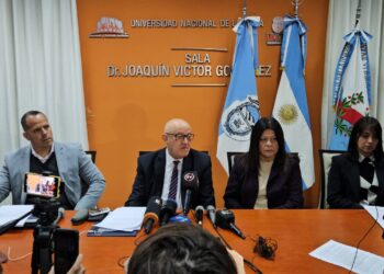 Se inicia el proceso de regularización de trabajadores del hospital de Fátima