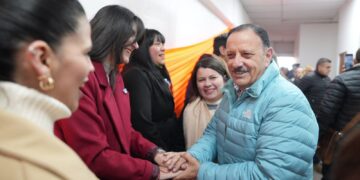 El gobernador Ricardo Quintela saludó a los y las maestras jardineras en su Día