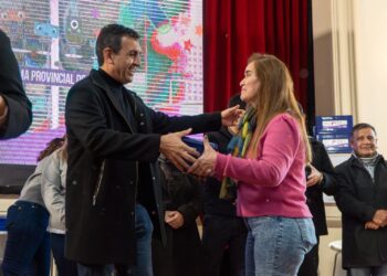 Hacia la Escuela del Siglo XXI: Educación lanzó Programa Provincial de Robótica