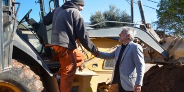 SE PUSO EN MARCHA LA RENOVACIÓN TOTAL DE CALLE PASO DE LOS PATOS