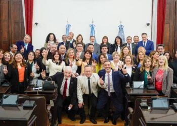 Convencionales constituyentes juraron la nueva Constitución que garantiza más y mejores derechos para las y los riojanos