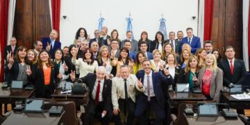 Convencionales constituyentes juraron la nueva Constitución que garantiza más y mejores derechos para las y los riojanos