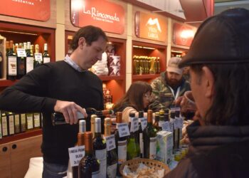 Gran performance de los sabores riojanos en la Feria Caminos y Sabores en la Rural de Palermo