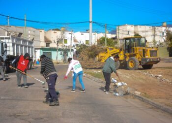 Municipio erradicó microbasurales y pone en valor la Av. Rivadavia, en B° Alta Rioja