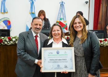 La nueva y moderna Constitución de La Rioja asegura a las riojanas y riojanos el acceso a las tecnologías de la información