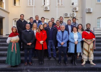 El Gobernador Ricardo Quintela se reunió con las y los intendentes