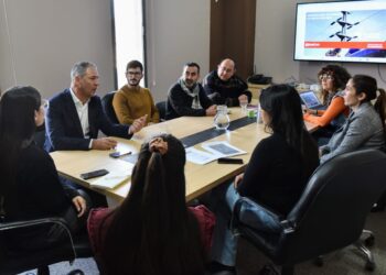 Destacan el uso y los beneficios de las energías renovables en el sector de turismo