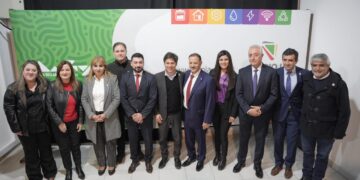 Quintela y Kicillof firmaron importantes convenios para trabajar conjuntamente en políticas públicas en favor de la ciudadanía