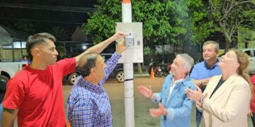 CAPITAL: NUEVA LUMINARIA LED EN LAS AVENIDAS ALEM Y FELIPE VARELA