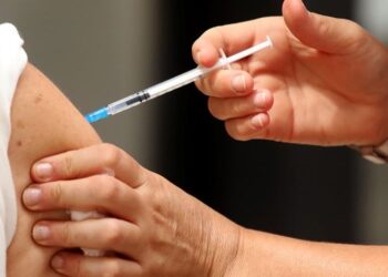 Salud inicia la aplicación de la segunda dosis de la vacuna contra el dengue en La Rioja