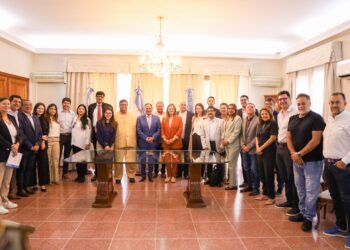 Inversores de la India visitan la provincia de La Rioja con el interés de importar productos avícolas de las empresas locales