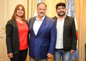 Quintela recibió a ediles de la Libertad Avanza de Felipe Varela que buscan crear un espacio para las juventudes del departamento