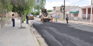 MEJOR TRANSITABILIDAD EN LA ZONA ESTE BACHEO EN CALLE OLTA Y PORTEZUELO