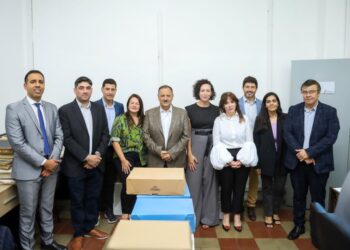 El gobernador Ricardo Quintela verificó el avance de la digitalización del archivo del Registro Civil de la Provincia