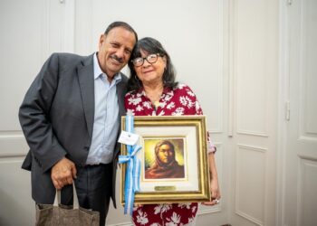 El gobernador Ricardo Quintela apuesta a las relaciones internacionales como herramientas de desarrollo territorial