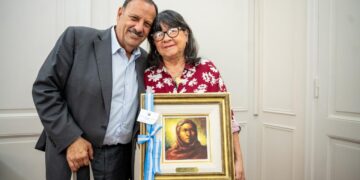 El gobernador Ricardo Quintela apuesta a las relaciones internacionales como herramientas de desarrollo territorial