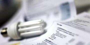 Una vez más El Gobierno de Milei le quitó a 33.000 hogares riojanos el subsidio al servicio eléctrico