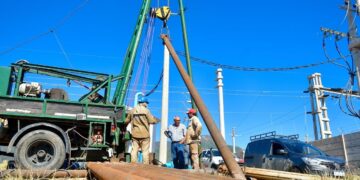 Supervisan obras para refuncionalizar bombas y perforaciones de la zona oeste