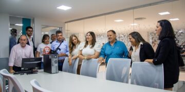 El gobernador Ricardo Quintela inauguró nueva etapa de la remodelación de la casa central de APOS