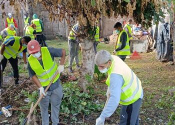 Continúan los trabajos de limpieza y descacharreo en la ciudad para prevenir el mosquito transmisor del dengue