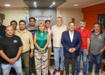 Se ratificó el acuerdo entre la Fábrica PUMA y UTICRA que garantiza la continuidad de trabajadores y trabajadoras de la Rioja