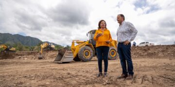 El gobernador Ricardo Quintela evalúa el progreso de las obras sobre el Río Tirante y el Dique La Aguadita tras las inundaciones