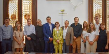 Encuentro de Ideas: El gobernador Ricardo Quintela y profesionales del Grupo Antenas abordan los retos actuales y futuros de la Argentina