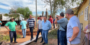 El gobernador Ricardo Quintela se encuentra en Patquía para constatar la situación luego de la tormenta y transmitir tranquilidad a vecinas y vecinos