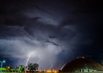 Emiten alerta por precipitaciones intensas y tormentas eléctricas para los departamentos General Felipe Varela, Chilecito y Famatina