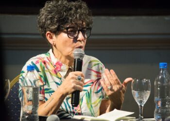 Marta Dillón estuvo en la Rioja y habló sobre la memoria y feminismo