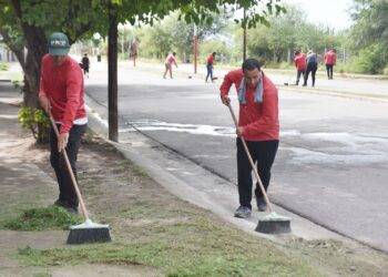 BACHEO Y LIMPIEZA EN ZONA OESTE