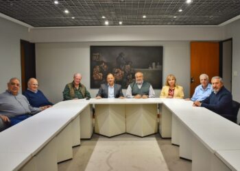 Quintela y líderes sindicales analizaron la crisis laboral provocada por el ajuste del Gobierno nacional