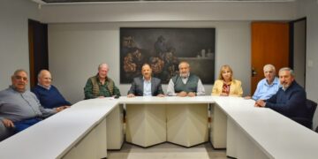 Quintela y líderes sindicales analizaron la crisis laboral provocada por el ajuste del Gobierno nacional