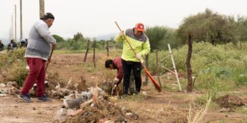 EL MUNICIPIO CAPITAL ESTÁ LIMPIANDO EL BARRIO FRANCISCO I