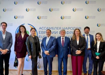 Rostec muestra interés en vincularse con La Rioja para la explotación de minerales estratégicos