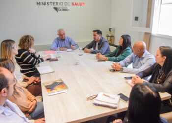 La Provincia refuerza estrategias de salud y contención social ante la crisis