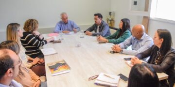 La Provincia refuerza estrategias de salud y contención social ante la crisis